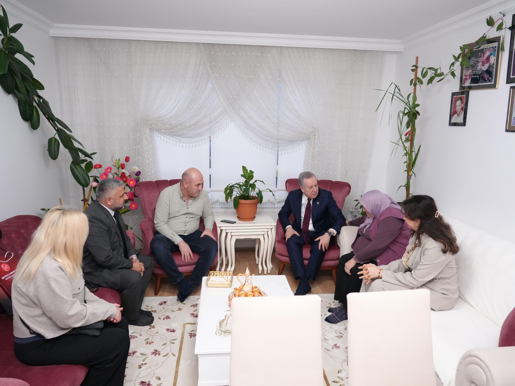 H C Bukr9 W A A A Syv O