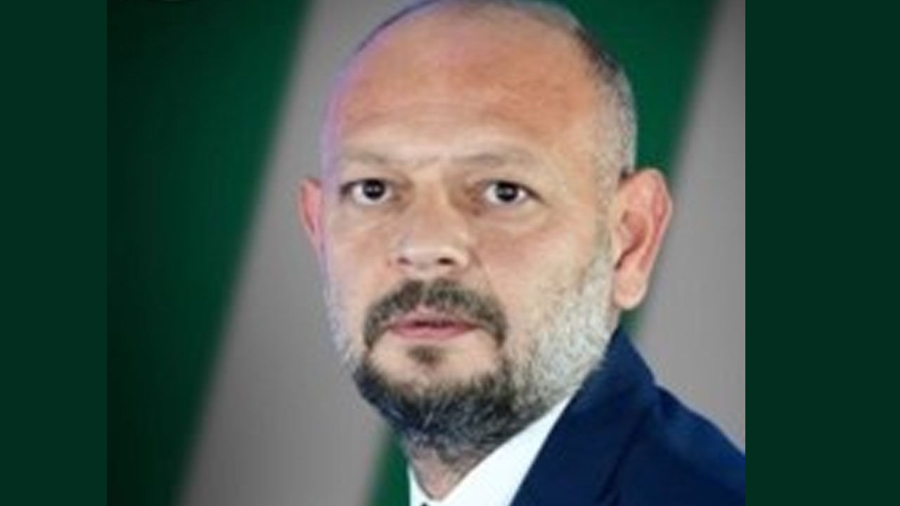 Hakan Faydasıçok Kimdr