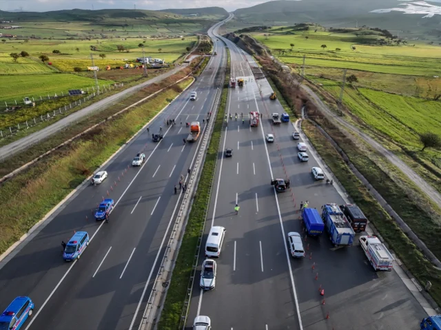 Kahraman Pilot Buyuk Bir Faciayi Onlemis 19602216 3445 M