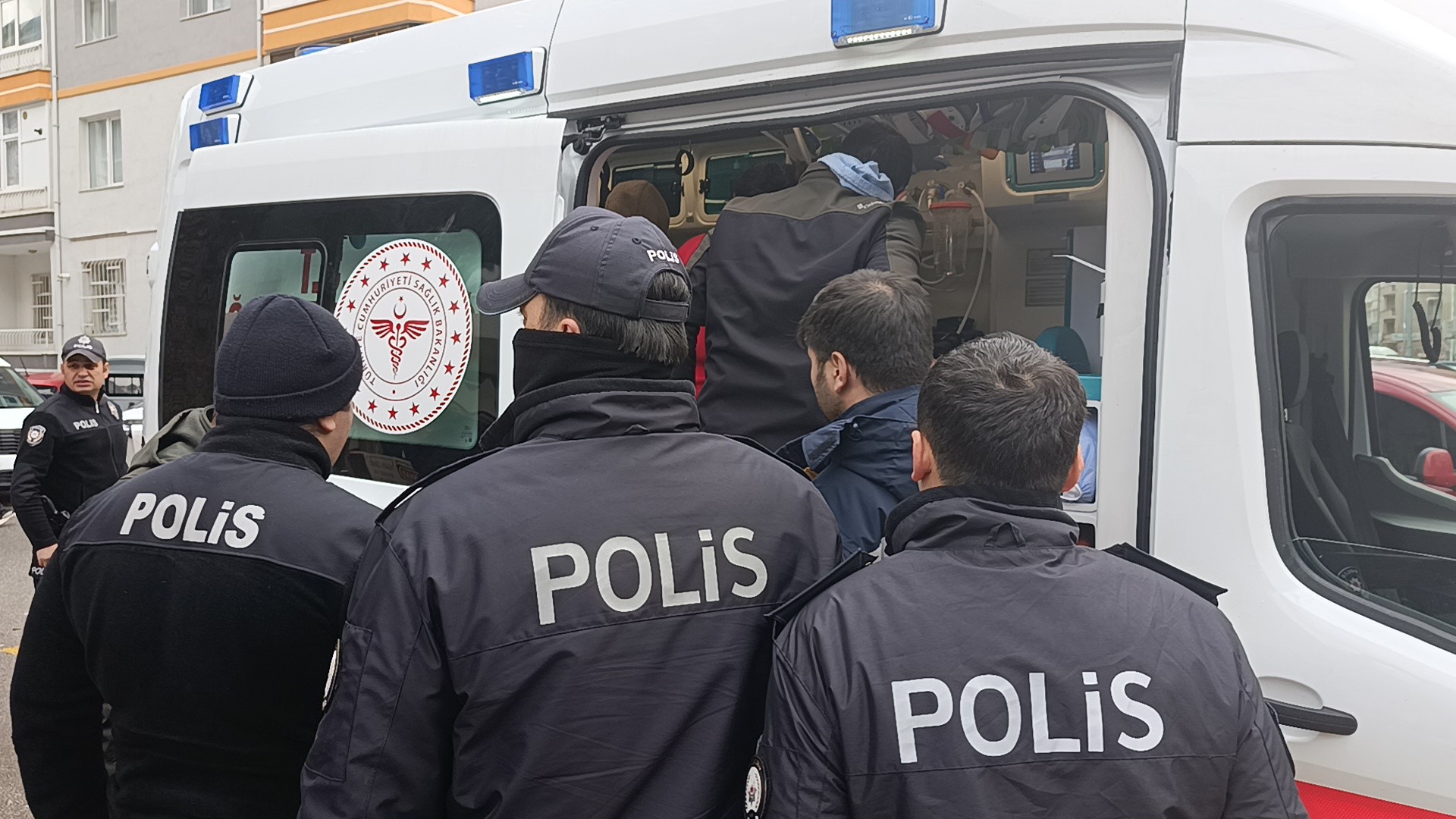 Kırşehir’de 3 Aylık Maaş Iddiası Vinç Operatörü Vincin Tepesine Çıktı