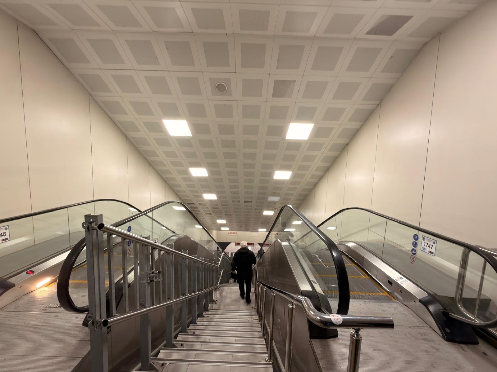 Abb Yürümeyen Merdiven Ankara Keçiören M4 (1)