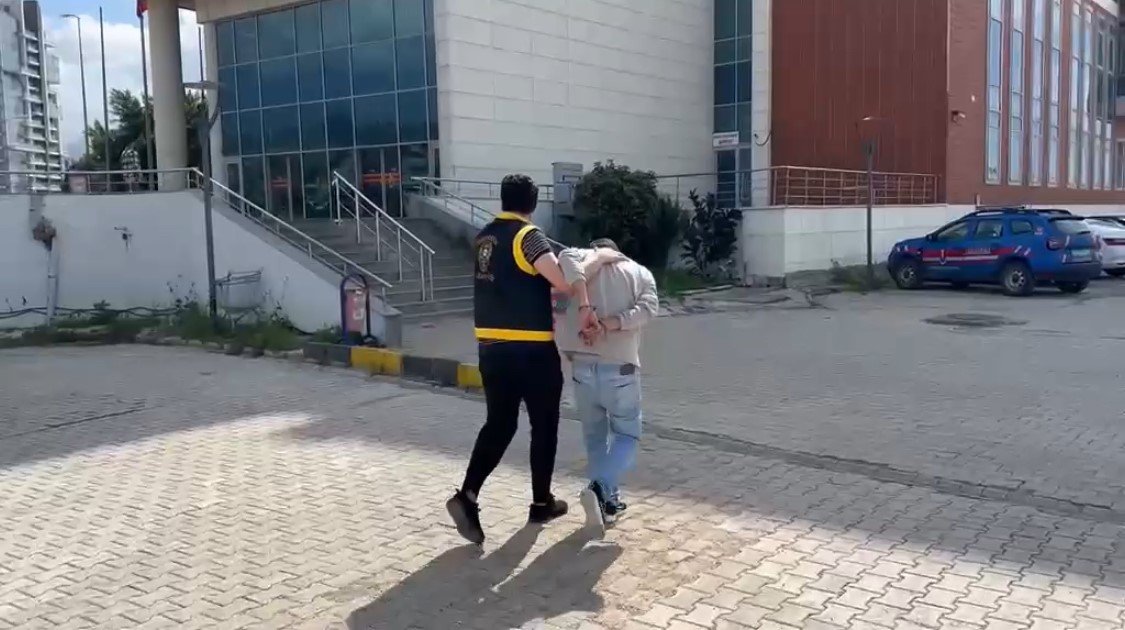 Hatay’da aranan 2 hükümlü yakalandı: Cezaevine gönderildiler