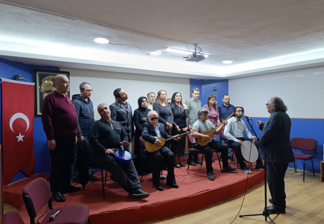 Ankara’da Aşık Veysel Anması: Türkülerle Duygu Dolu Gece