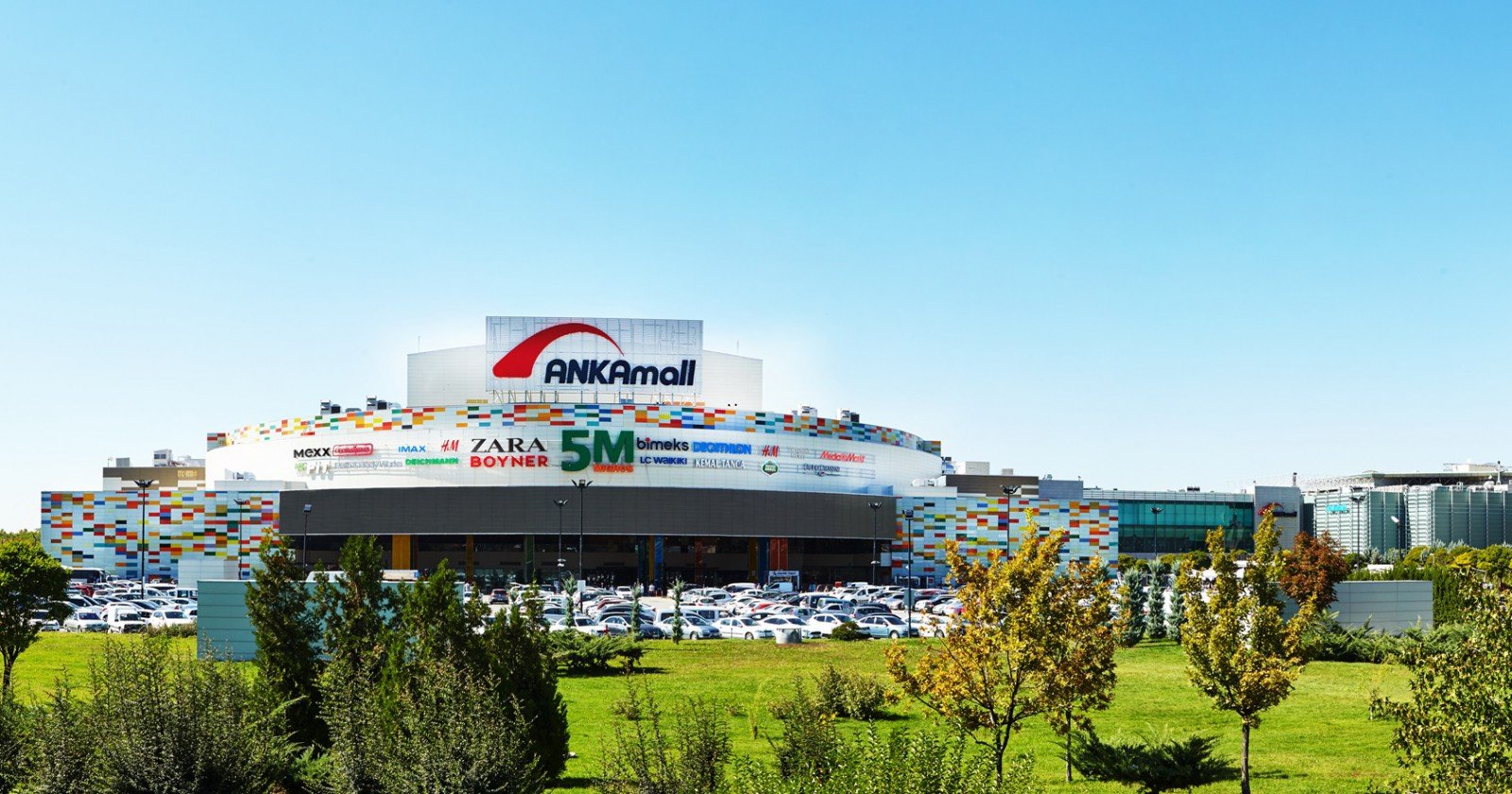 Ankara'da dikkat çeken karar: Gençler bu AVM'ye ailesiz giremeyecek!