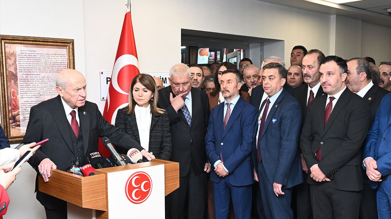 Devlet Bahçeli’den İzzet Ulvi Yönter’in istifasına ilişkin ilk yorum geld!