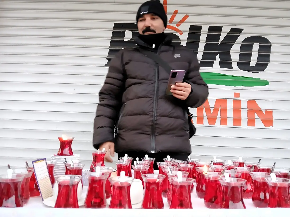 Dekoratif Mum Erol Yetik Çay Bardağı Tabağı Kaşığı (1)