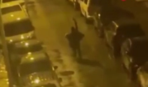 Film gibi olay! Eşiyle tartıştı diye sokakta ateş ederek gezdi