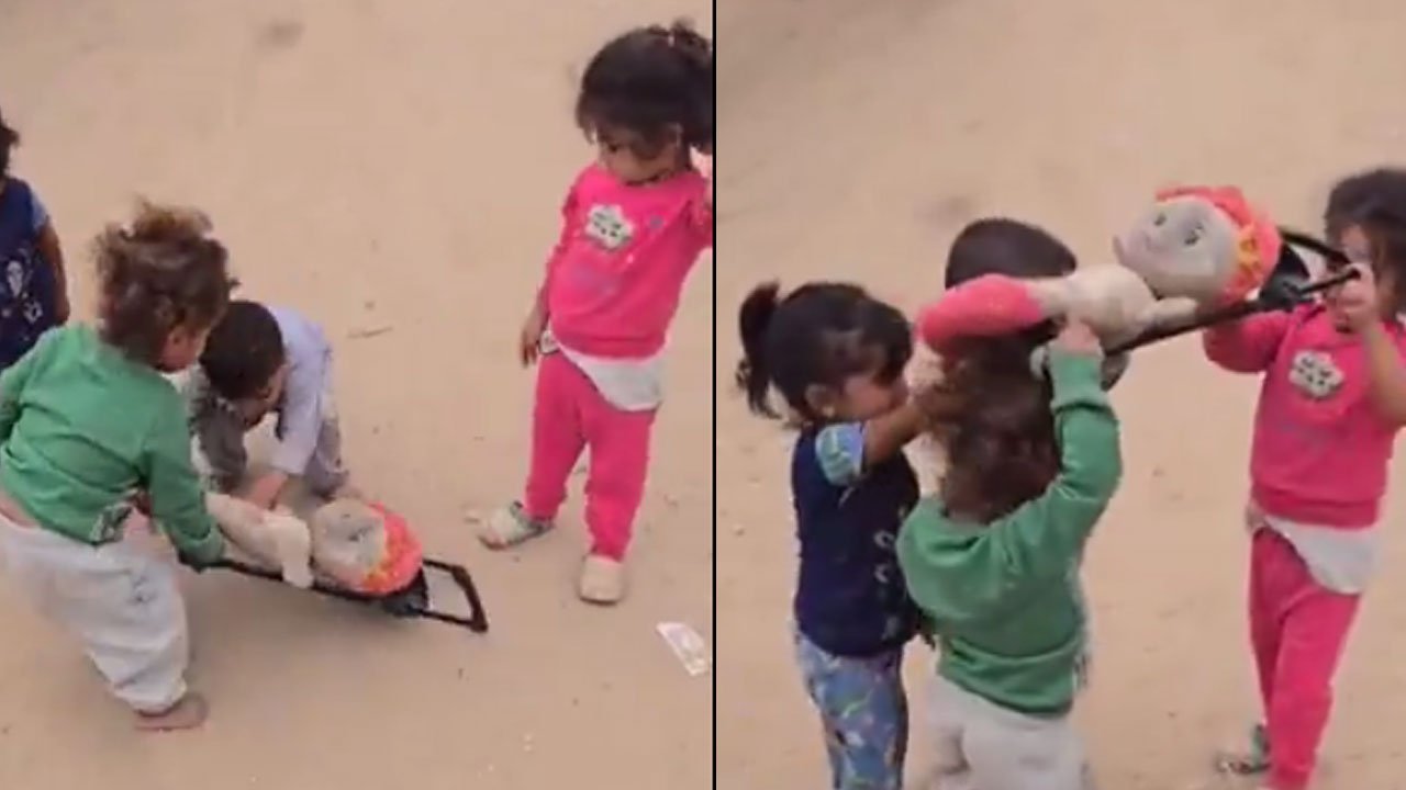 Gazze’de çocukların oyunu yürek dağladı: Oyuncak bebekle cenaze töreni canlandırdılar