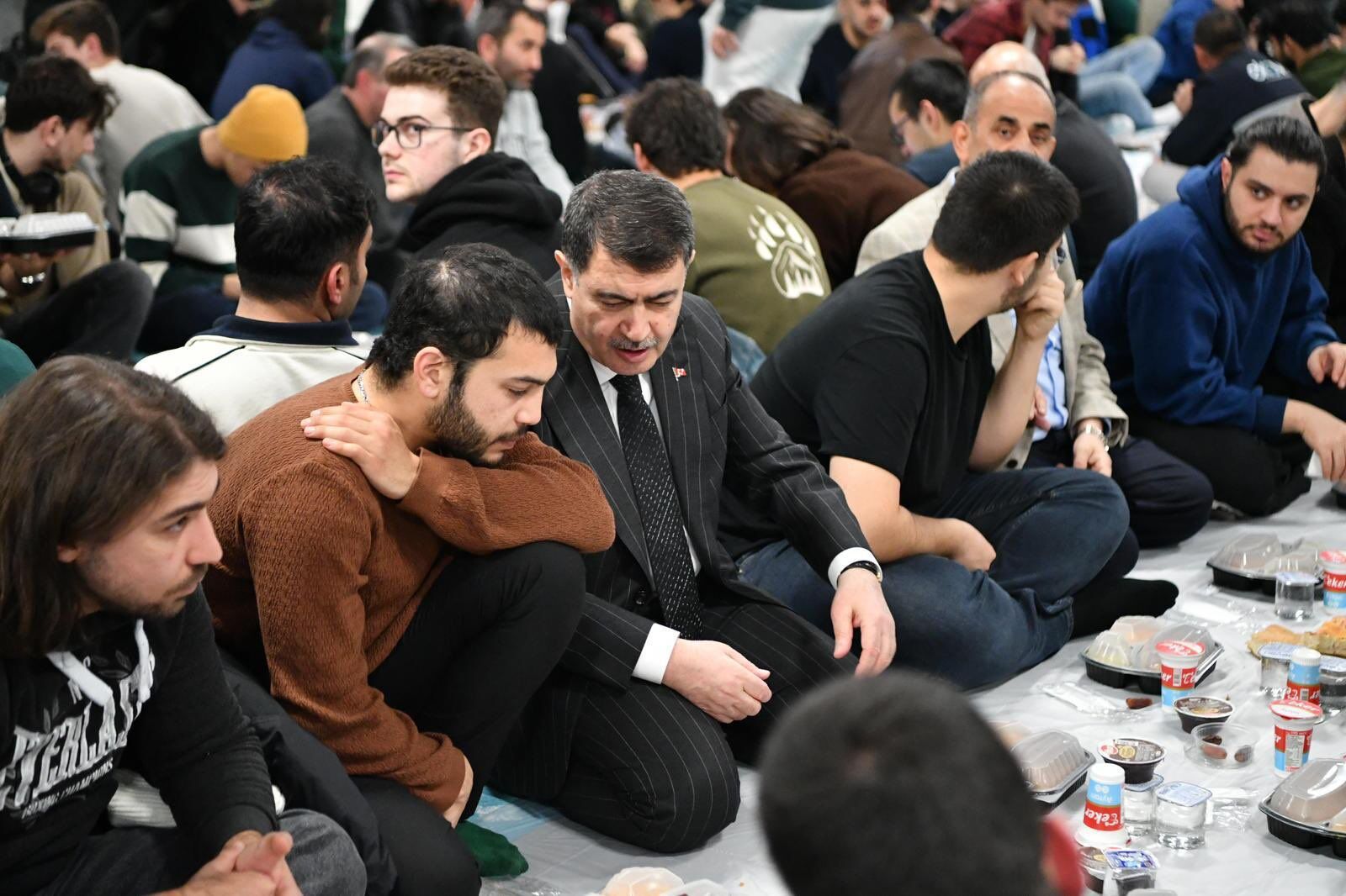 H D Eh Hl W I A A T Z E