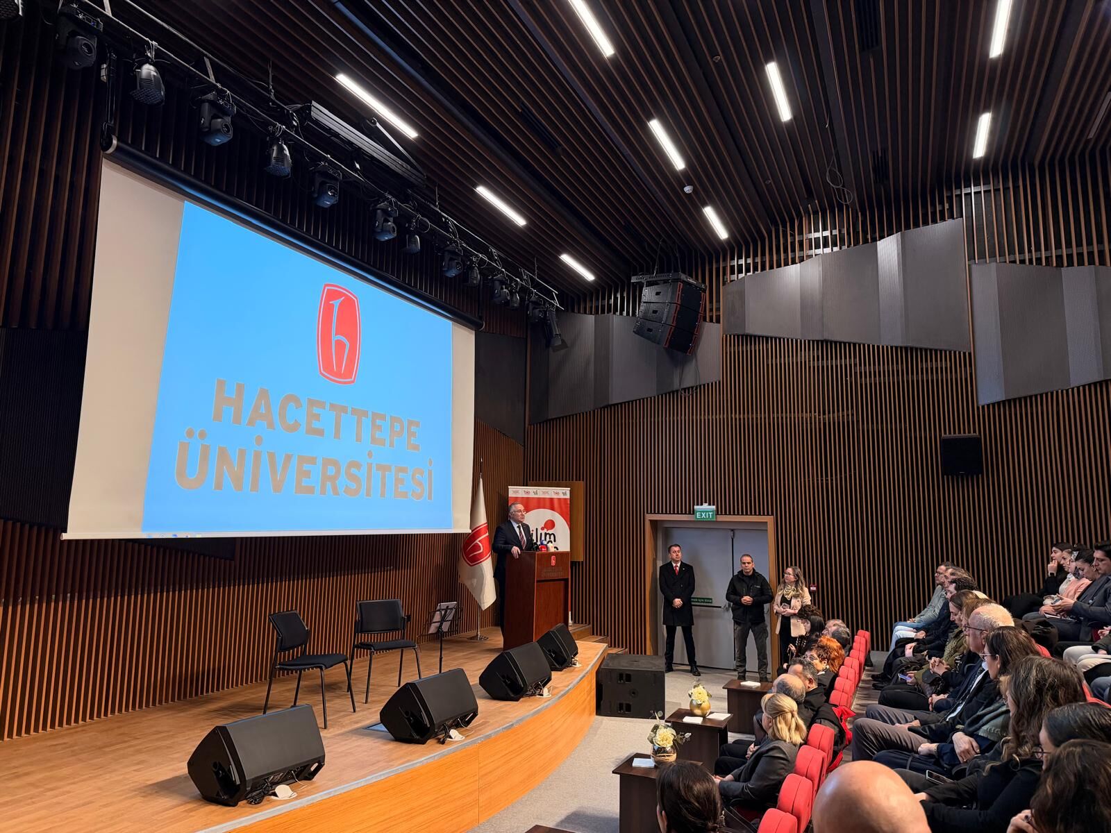 Hacettepe Üniversitesi Konferans Salonu Ankara Fuat Sezgin (3)