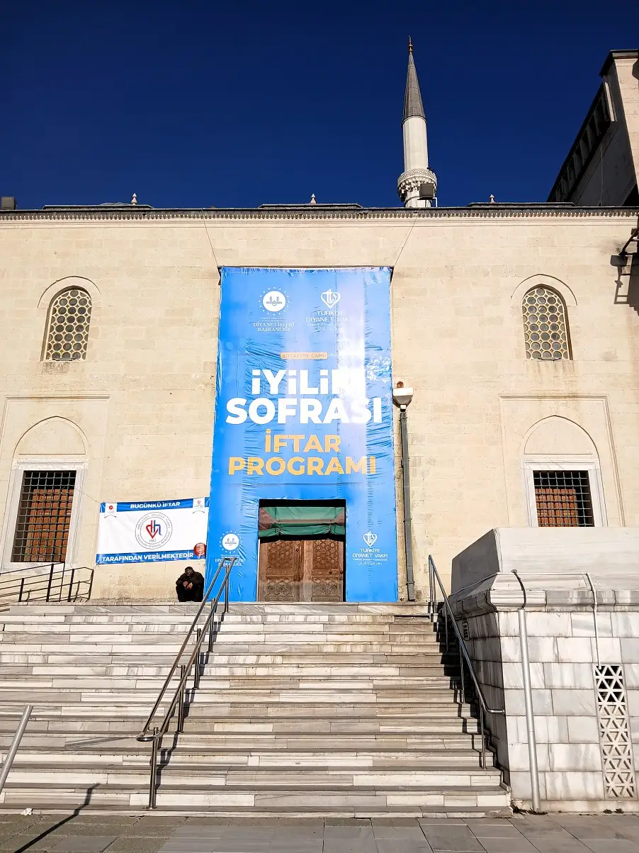 Iyilik Sofrası Iftar Programı Kocatepe Camii Tdv Diyanet Vakfı Ramazan Oruç (2)