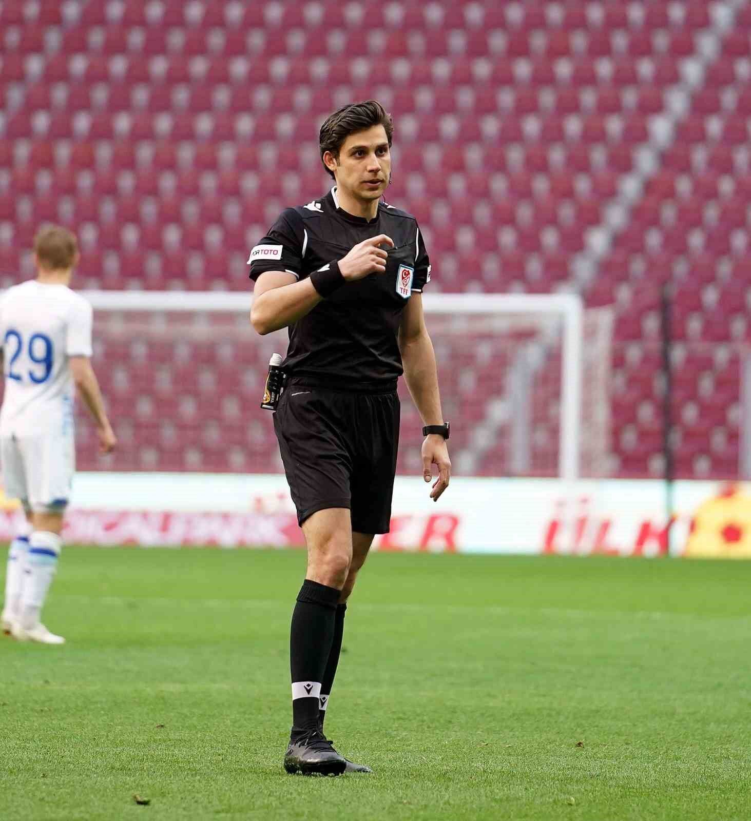 Mehmet Türkmen Kaç Yaşında