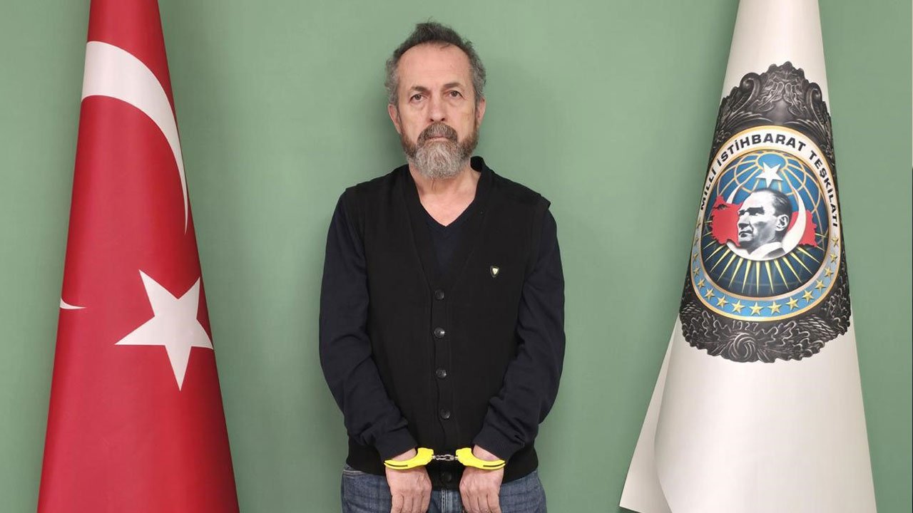 MİT’ten sınır ötesine kritik operasyon! 12 yıldır aranan casus Önder Sığırcıkoğlu yakalandı!