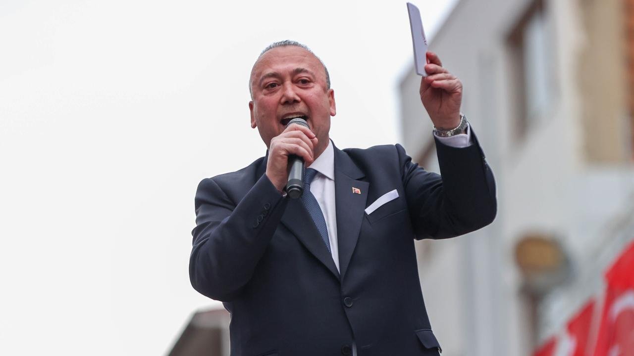 Tutuklu başkan hakkında bir skandal daha: Belediye kasasından alkollü hesap mı ödedi?