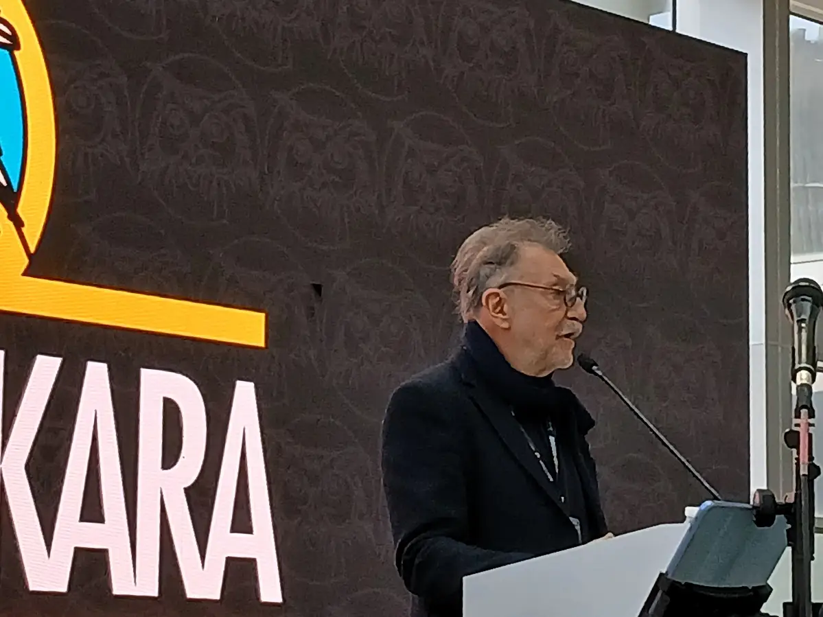 Sanatçı Tamer Levent Artankara Uluslararası Çağdaş Sanat Fuarı Congresium (1)