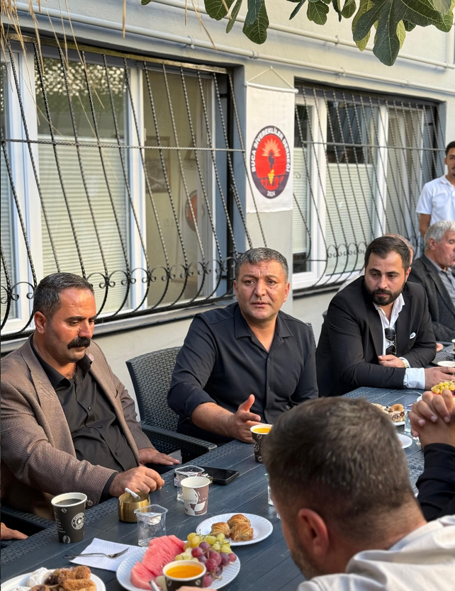 Halil Beg Kırvar kimdir? Nereli kaç yaşında? Babası kimdir? Ne iş yapıyor?