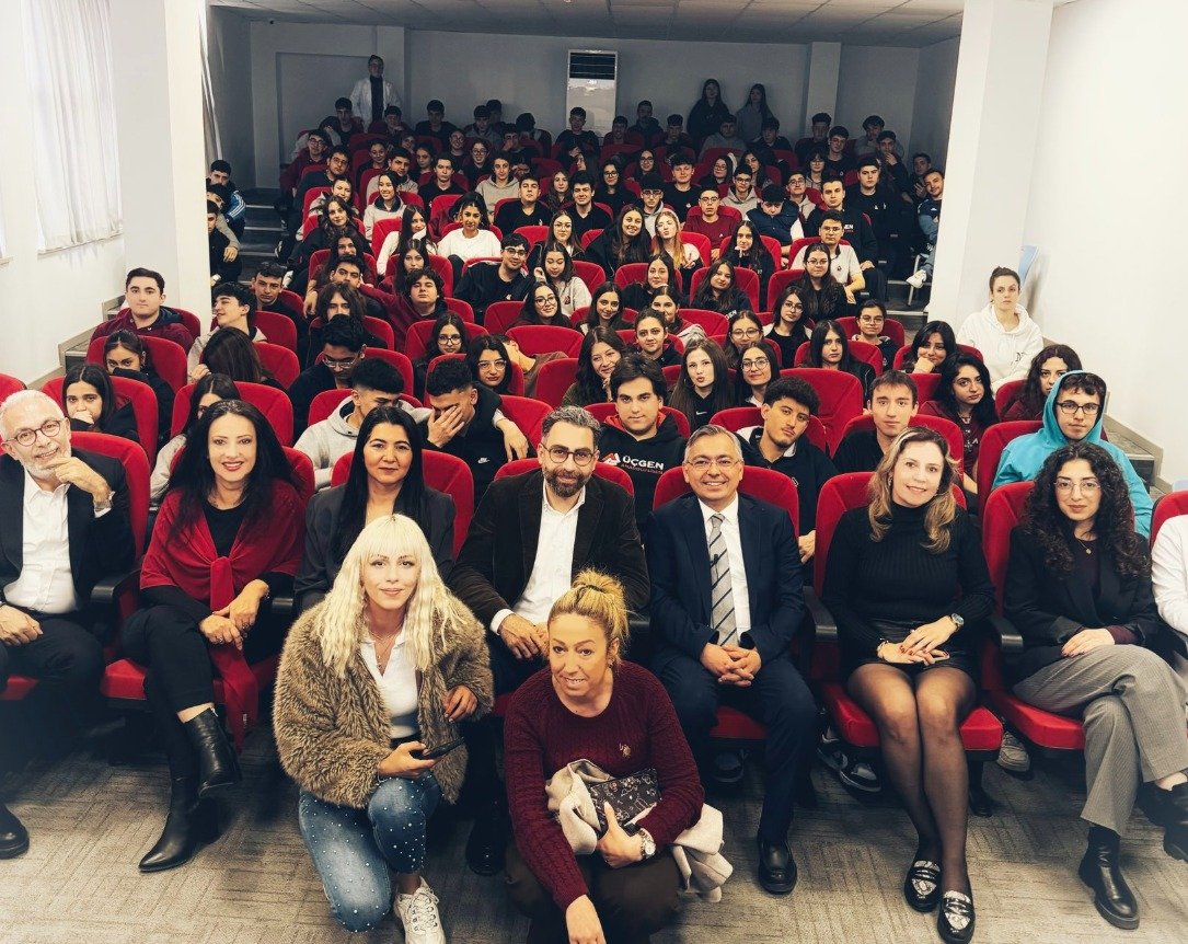 00Ac45A9 Bcb7 42B7 8653 4C361Dd39E24