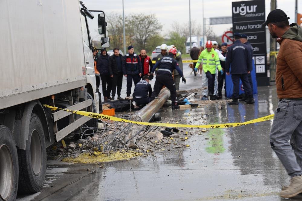 Aydın'da feci kaza! Beton direk 72 yaşındaki adamın üzerine düştü