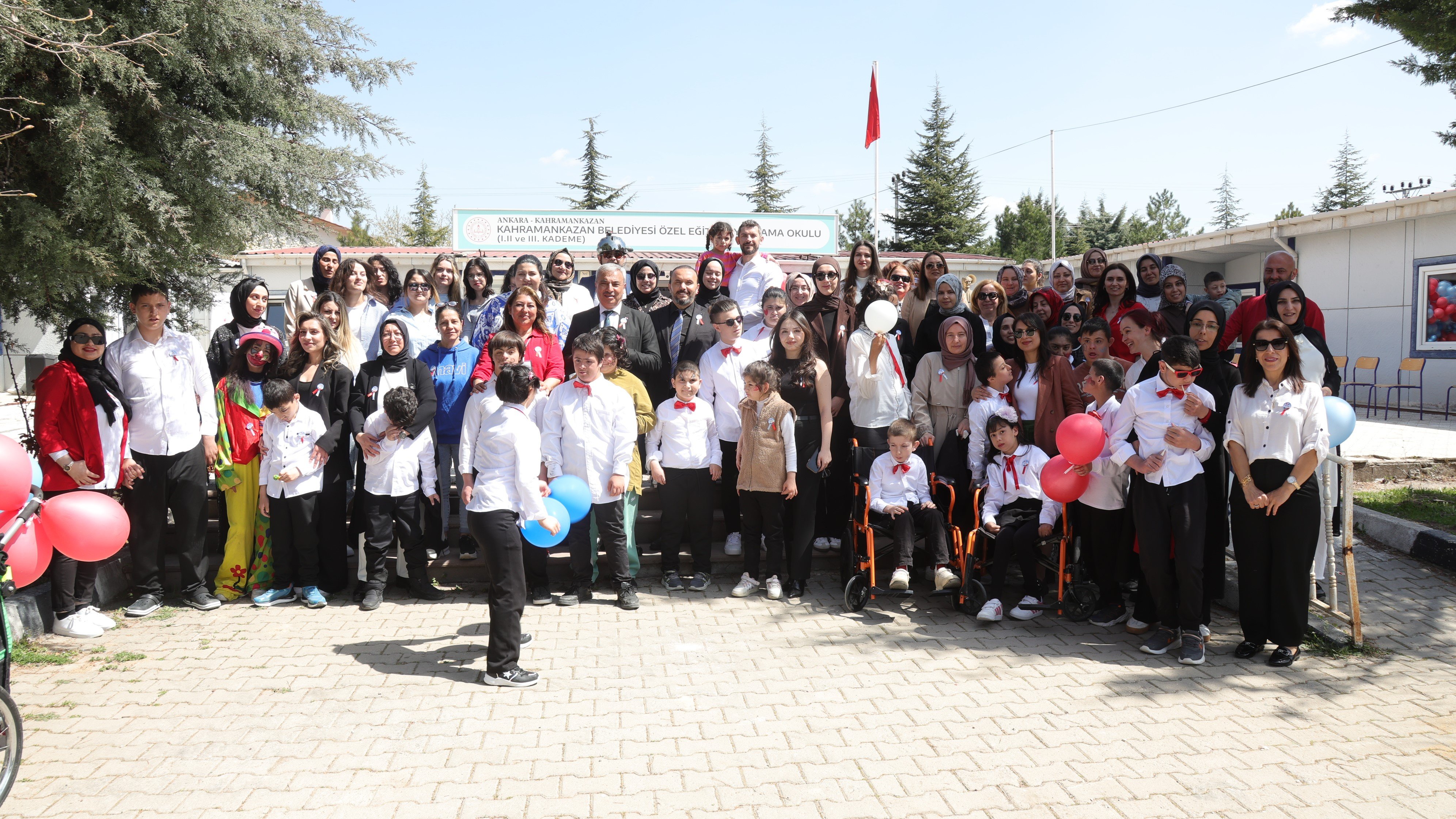 Kahramankazan’da otizm farkındalığı için renkli etkinlik