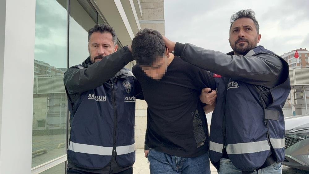 Samsun'da kan donduran olay: Tartıştığı iş arkadaşını bıçaklayarak canına kıydı!