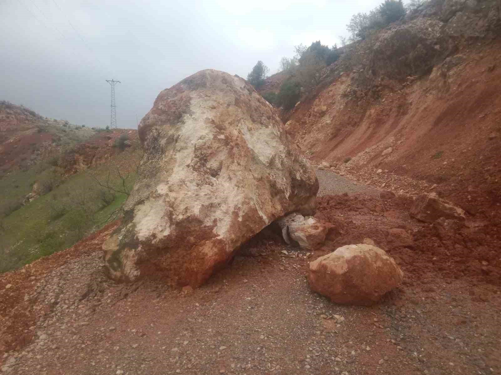 Siirt'te dev operasyon! Selin kapattığı 70 köy yolu tek tek açıldı