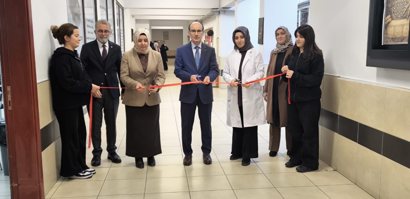 Ankara Yenimahalle’de Düşün Atölyesi Etkinliği: Öğrenciler Kitap Analiziyle Buluştu