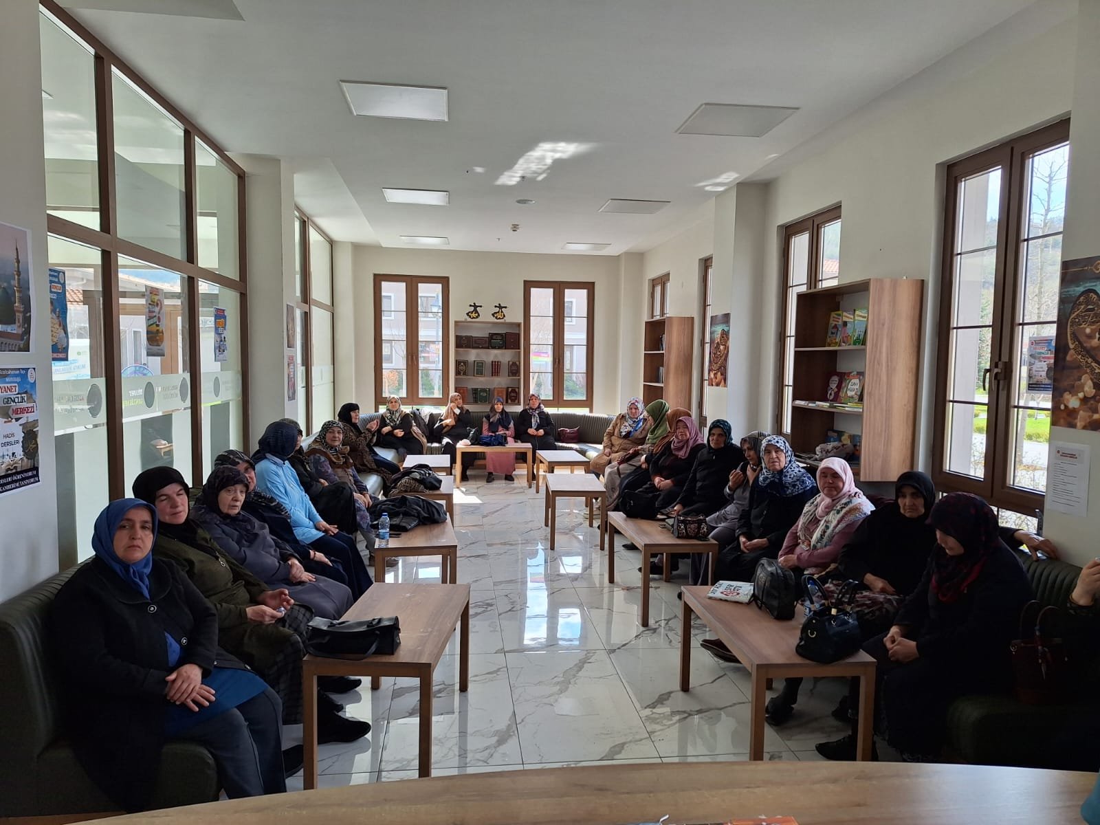 H Fh2Hh E W Q A A1J Pn