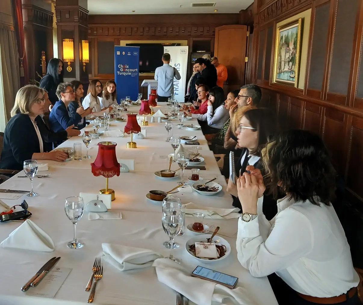 Isabelle Dumont Fransa Ankara Büyükelçi Yazar Marie Ndiaye Goncourt Göksu (3)