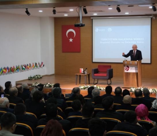 Kemal Kılıçdaroğlu Ankara'da Öğrencilerle Buluştu