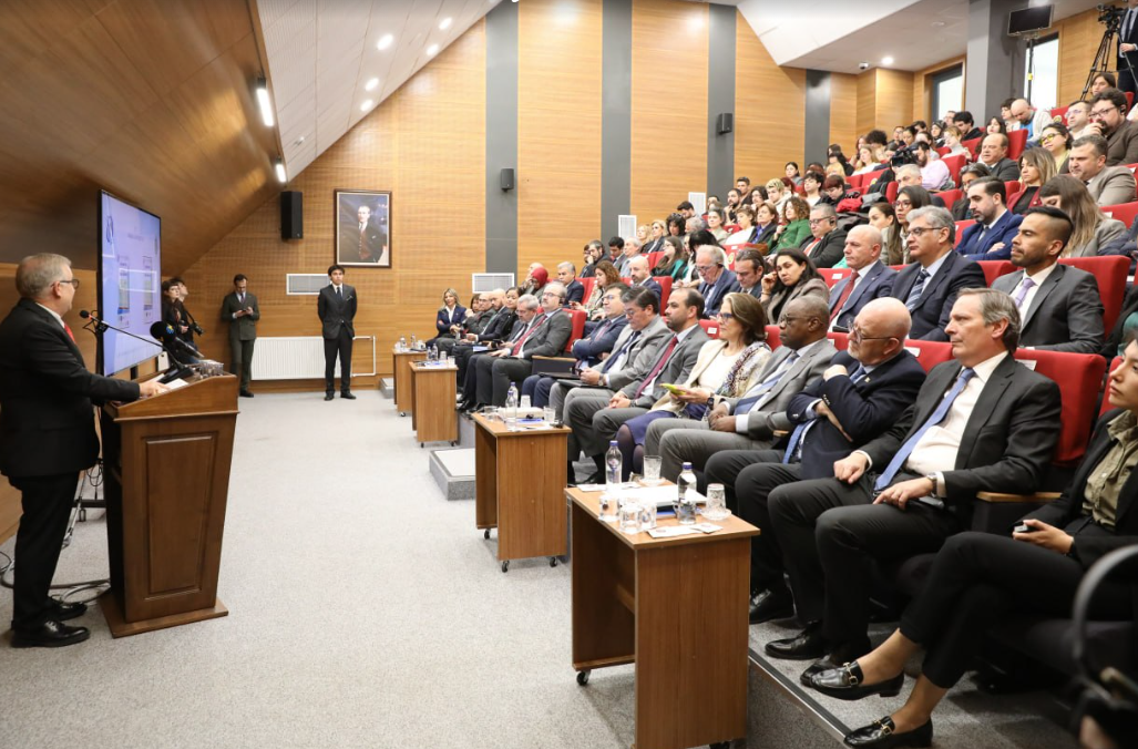 Latin Amerika Ve Türkiye Kitabı