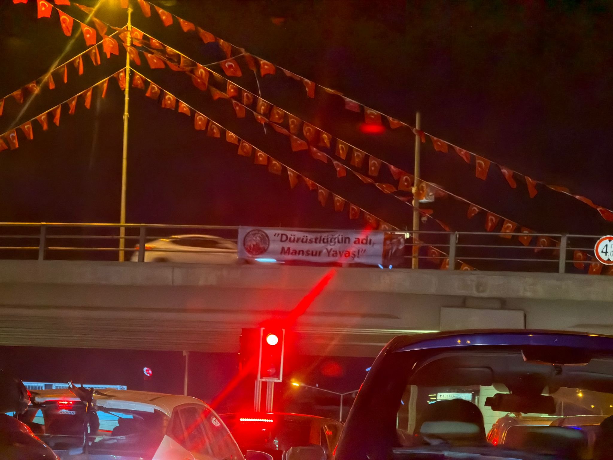 Mansur Yavaş Soruşturma Pankart (1)