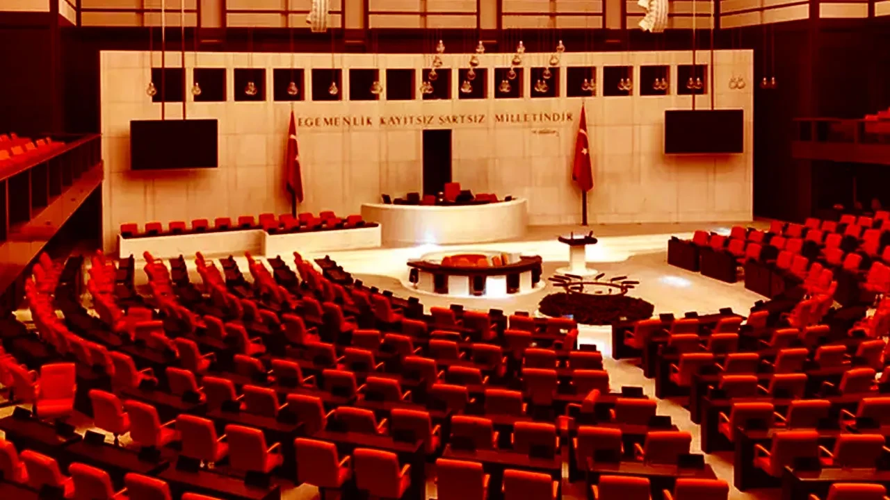 Meclis’ten geçti: Bedelli askerlik 417 bin TL oldu ÖTV’siz araçta yeni düzenleme geldi!