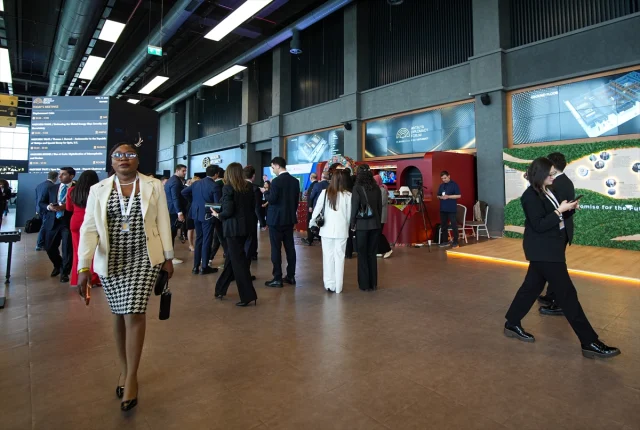 Tom Barrack Turkiye Bolgede Is 19757409 7486 2 M