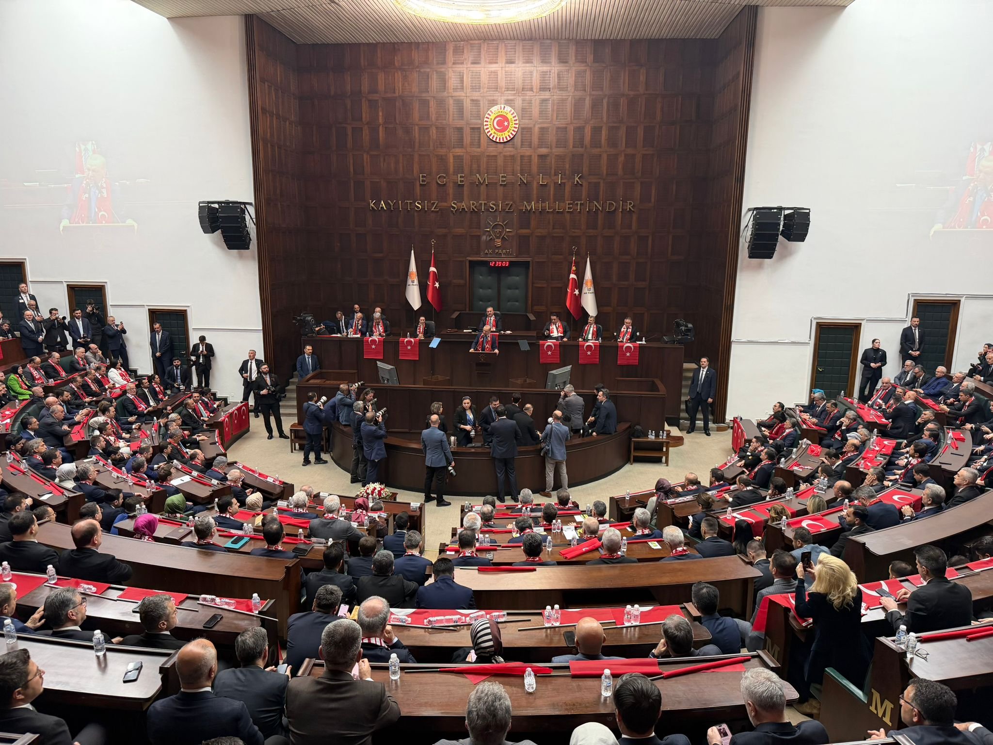 Bugün AK Parti'ye geçeceği konuşuluyordu... Özarslan'ın transferi askıya alındı!