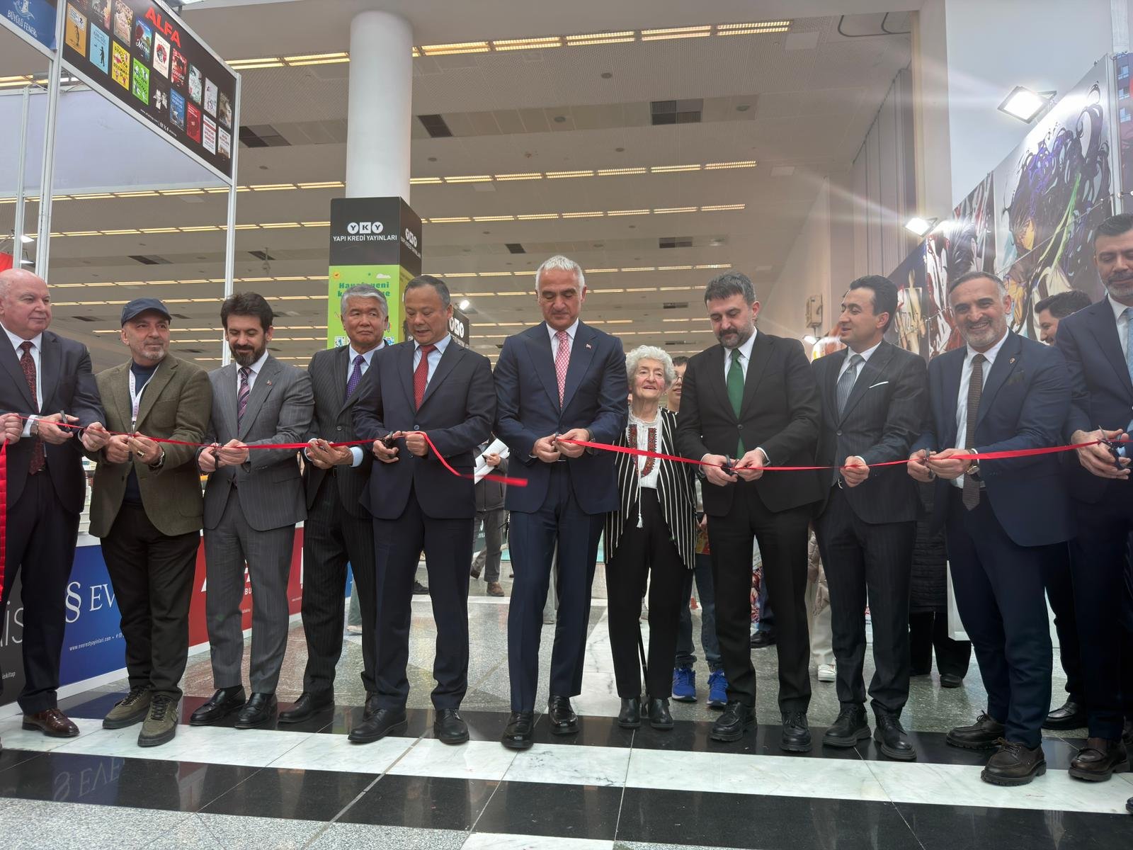 23’ncü Ankara Kitap Fuarı Yoğun İlgiyle Açıldı