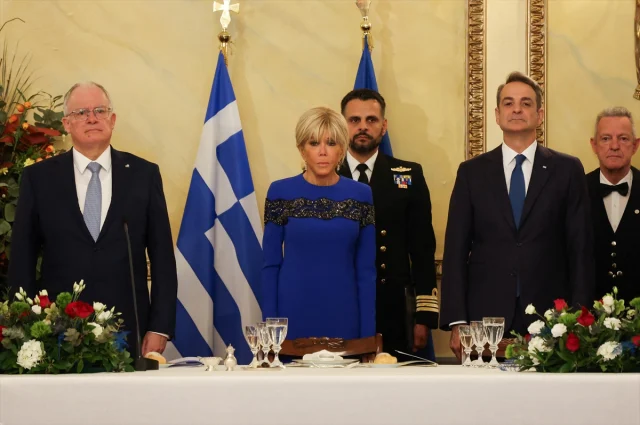 Yunanistan Ve Fransanin Turkiy 19780075 5020 1 M