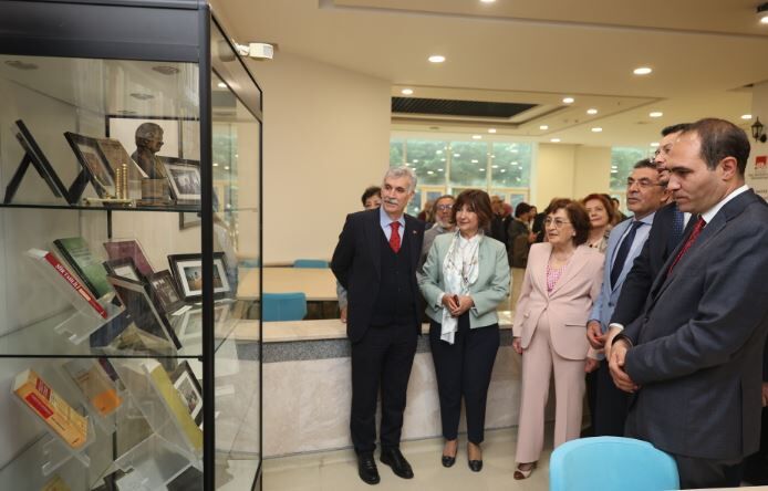 Ankara Serif Aktas Bagıs Kitaplıgı