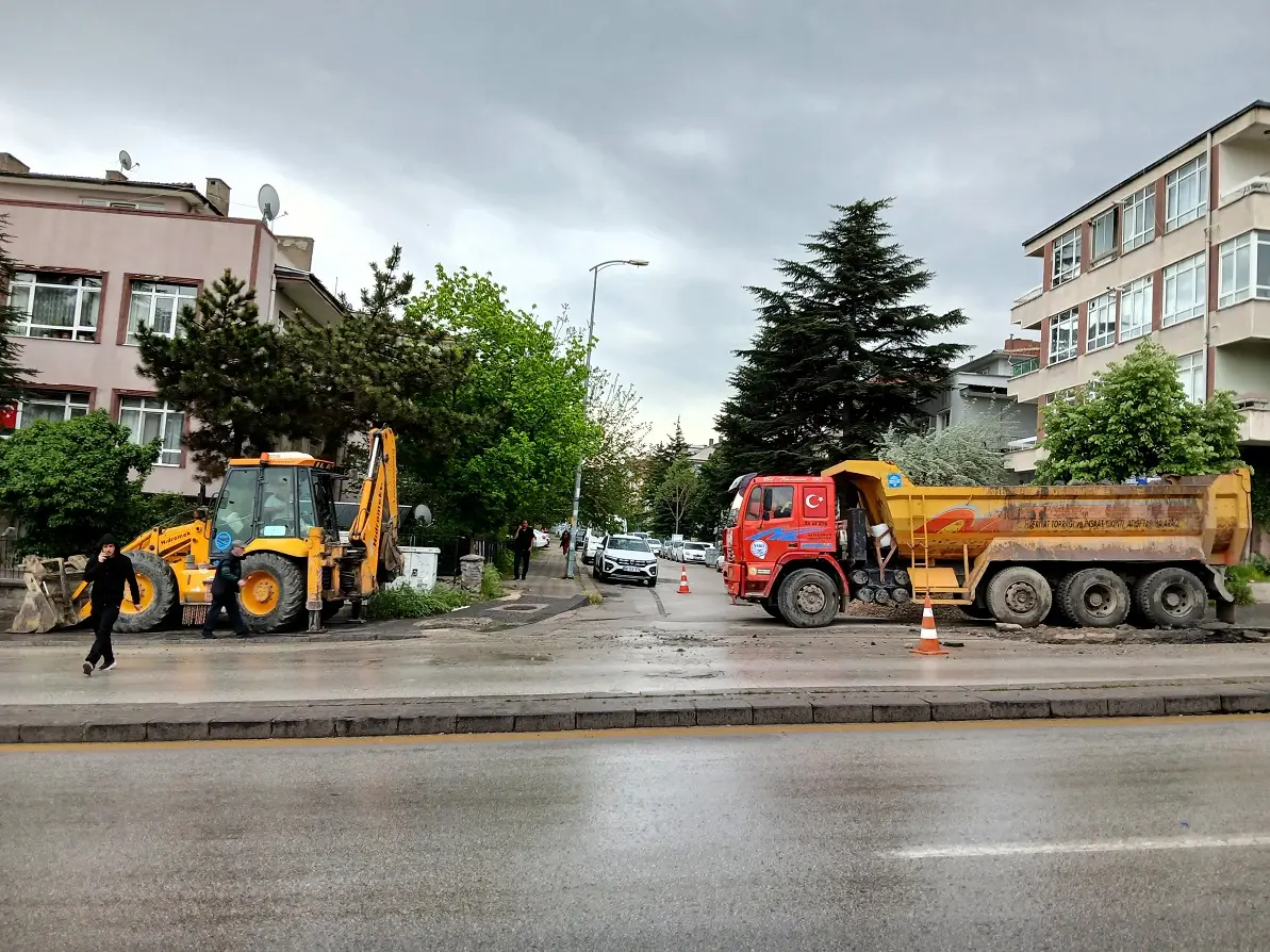 Aski Kanalizasyon Tıkanıklık Mamak Abidinpaşa Münzeviler Caddesi Şehit Hakkı Çelik (2)