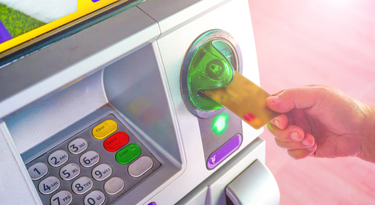 Atm Para Çekme Bankamatik (2)