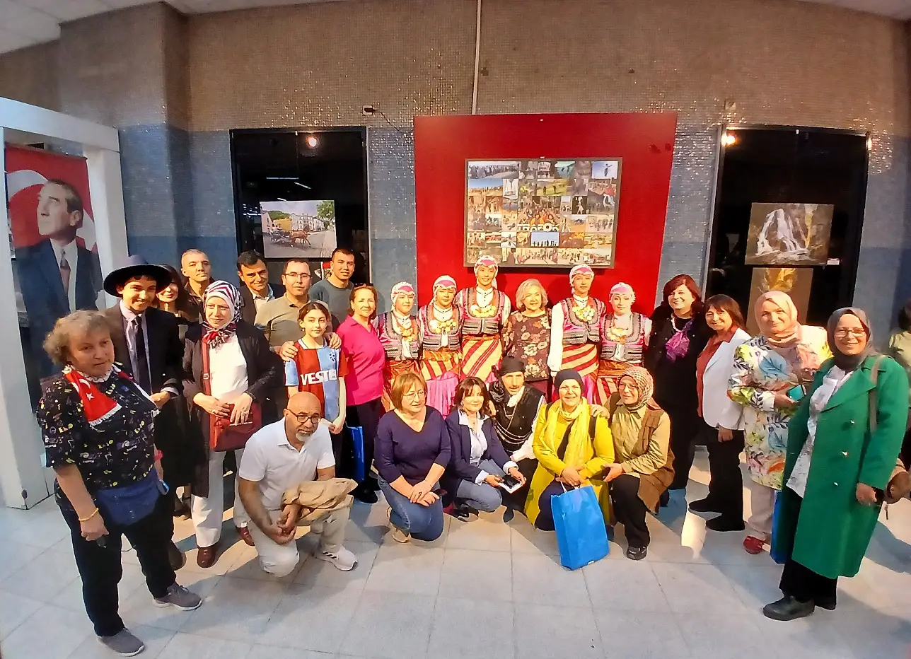 Bir Kare Bin Hikaye Trabzon Vakfı Trafok Fotoğraf Sergisi Metro Sanat Galerisi (3)