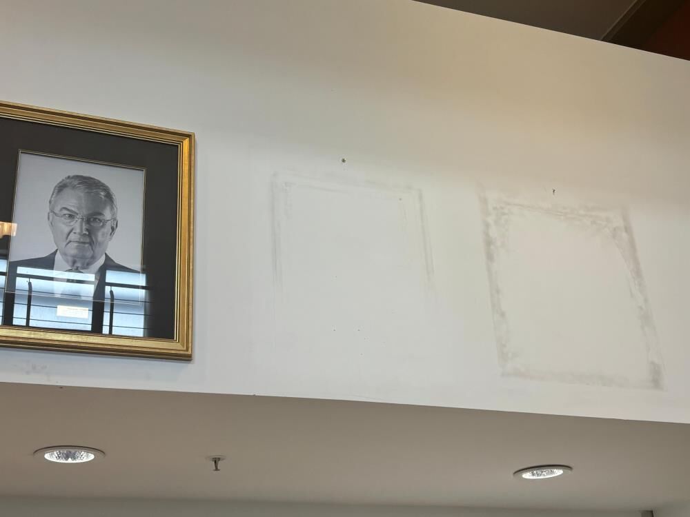 Chp Genel Merkezi Tahliye Krizi (1)