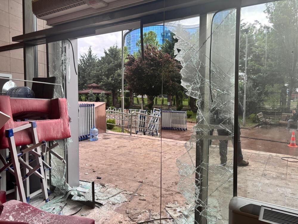 Chp Genel Merkezi Tahliye Krizi (3)