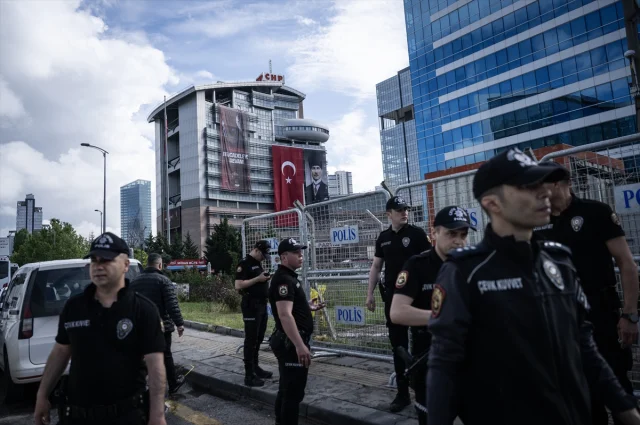 Chp Genel Merkezinden Ayrilan 19878913 5262 1 M