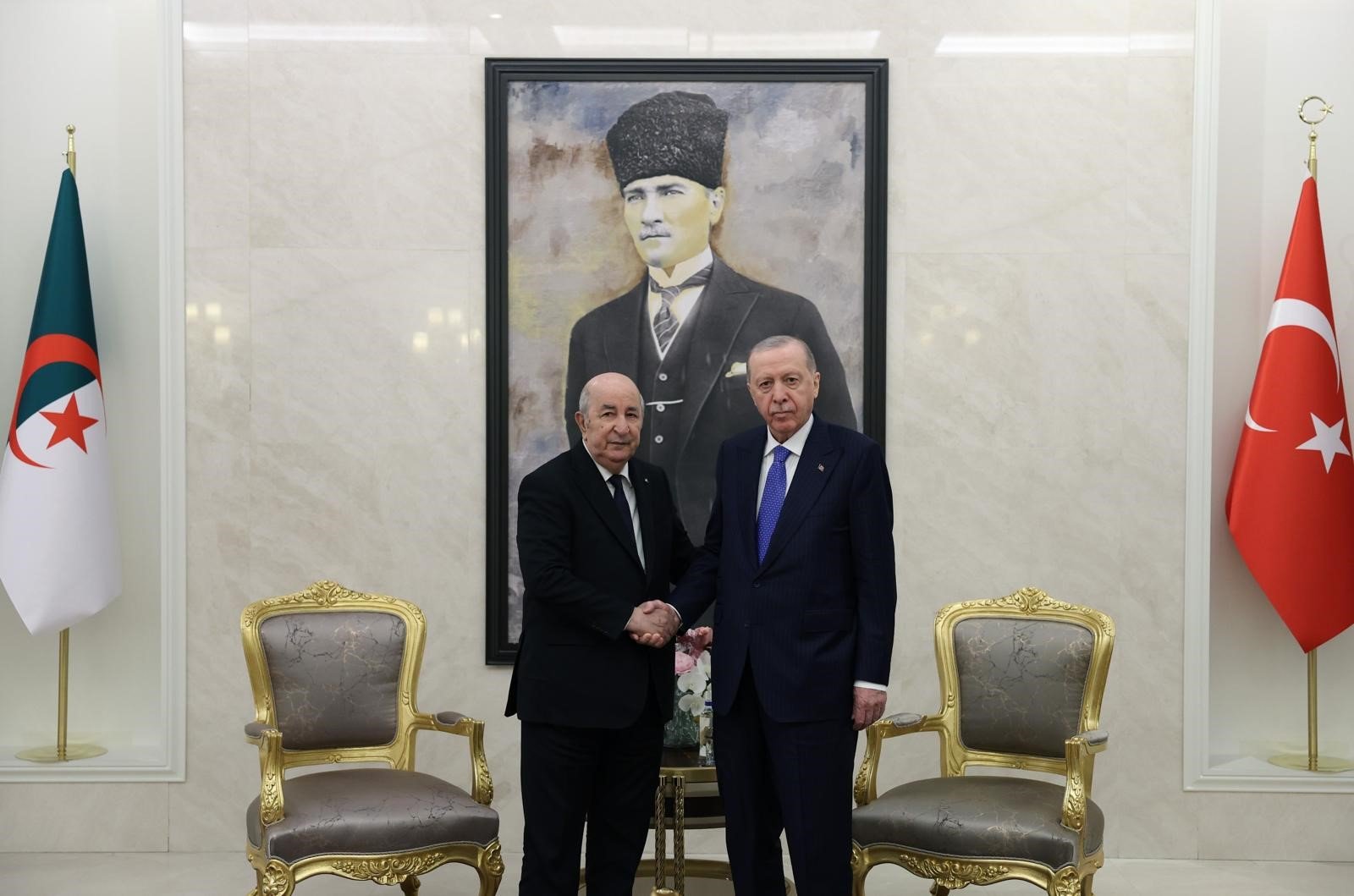 Cumhurbaşkanı Erdoğan, Cezayir Cumhurbaşkanı Tebbun'u Karşıladı