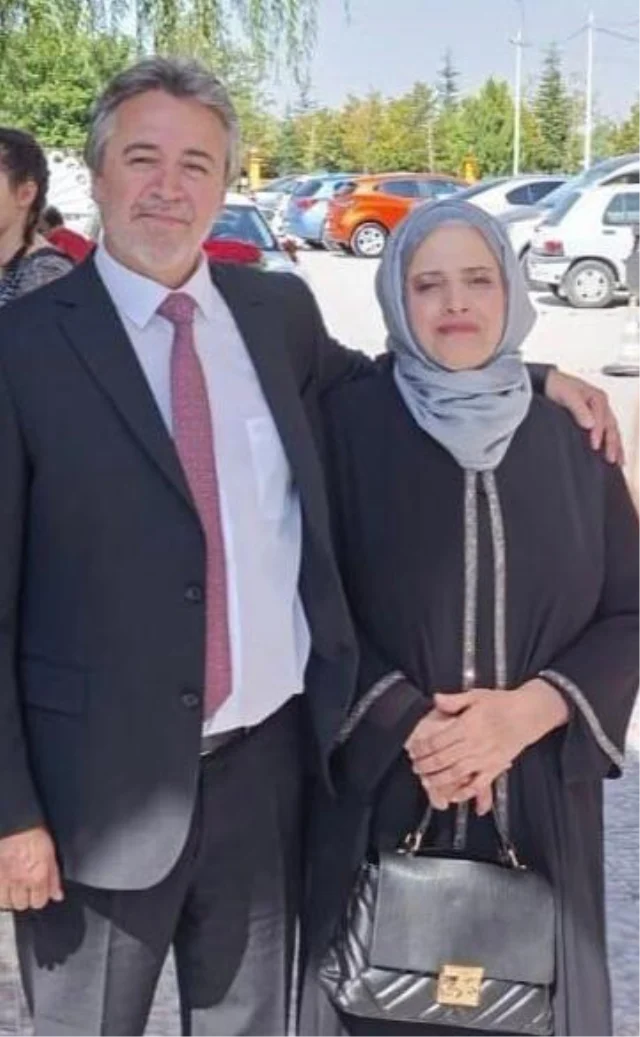Elleri Ve Ustu Kan Icindeydi K 19855012 1070 1 M