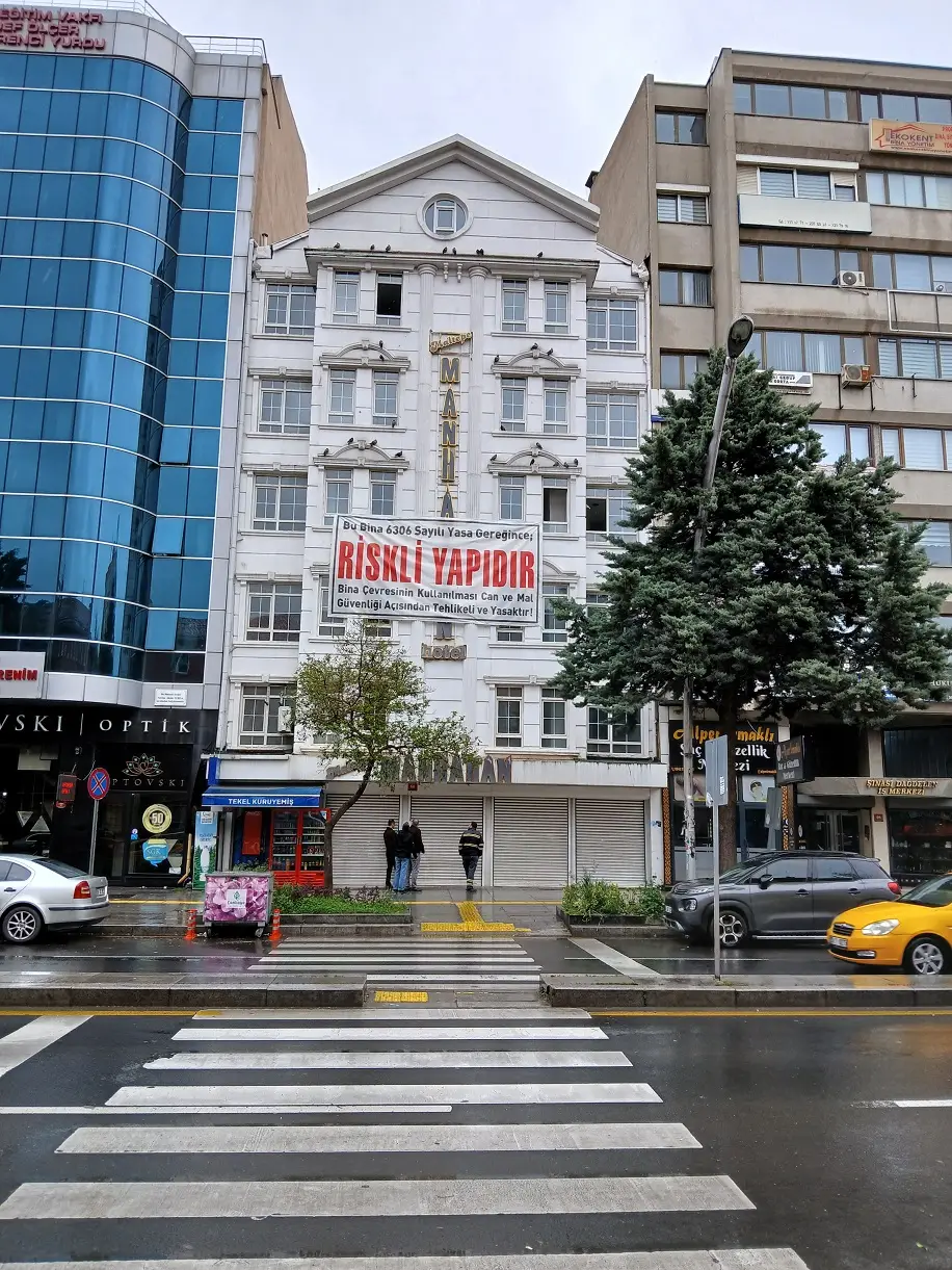 Gmk Bulvarı 66 Maltepe Manhattan Hotel Riskli Yapı (2)