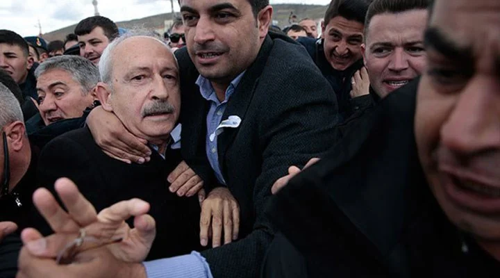 Kılıçdaroğlu Yumruk1