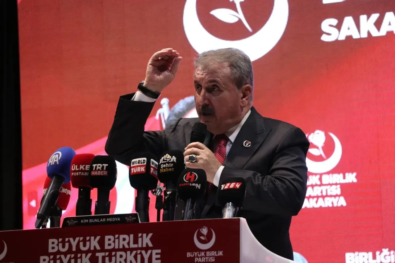 Mustafa Desticiden Ahmet Turke Sert Tepki Hainlik Yapiyor Kes Sesini 3335949 202605170758 4