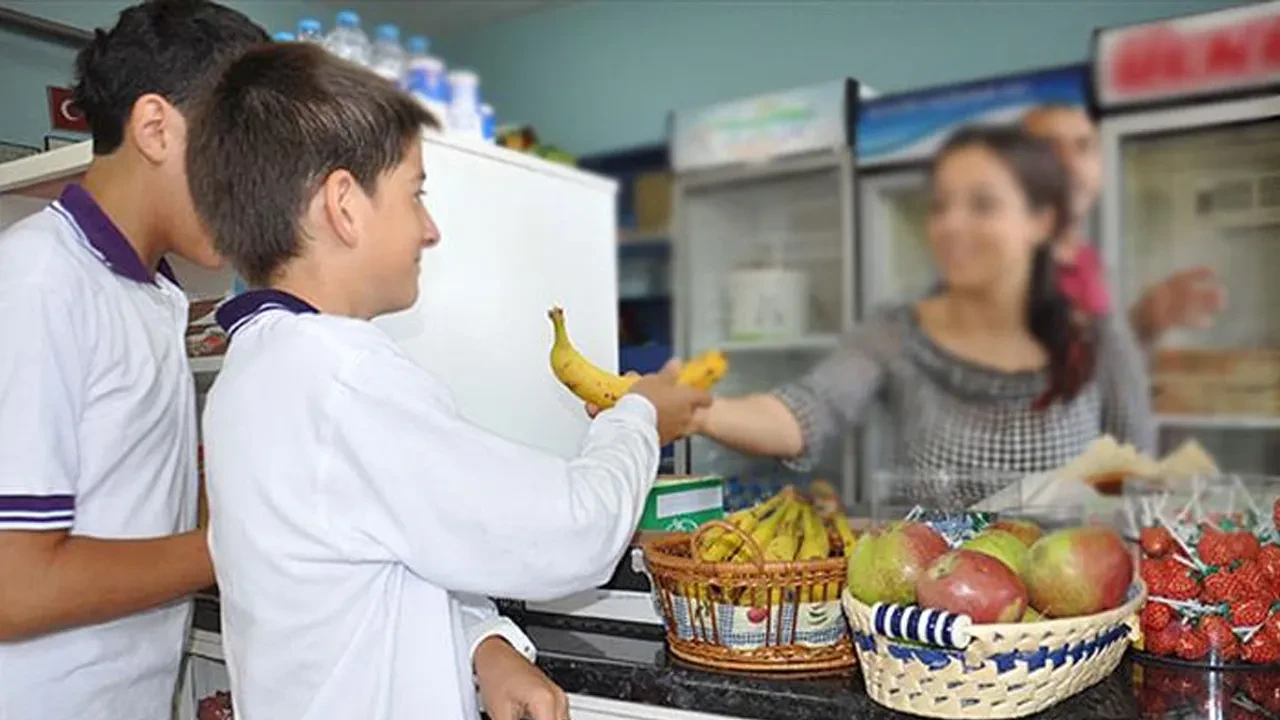 Okullarda Yeni Donem Satisi Tamamen Yasaklaniyor Kurallara Uymayana 500 Bin Tl Para C 3298324 202605050811 1
