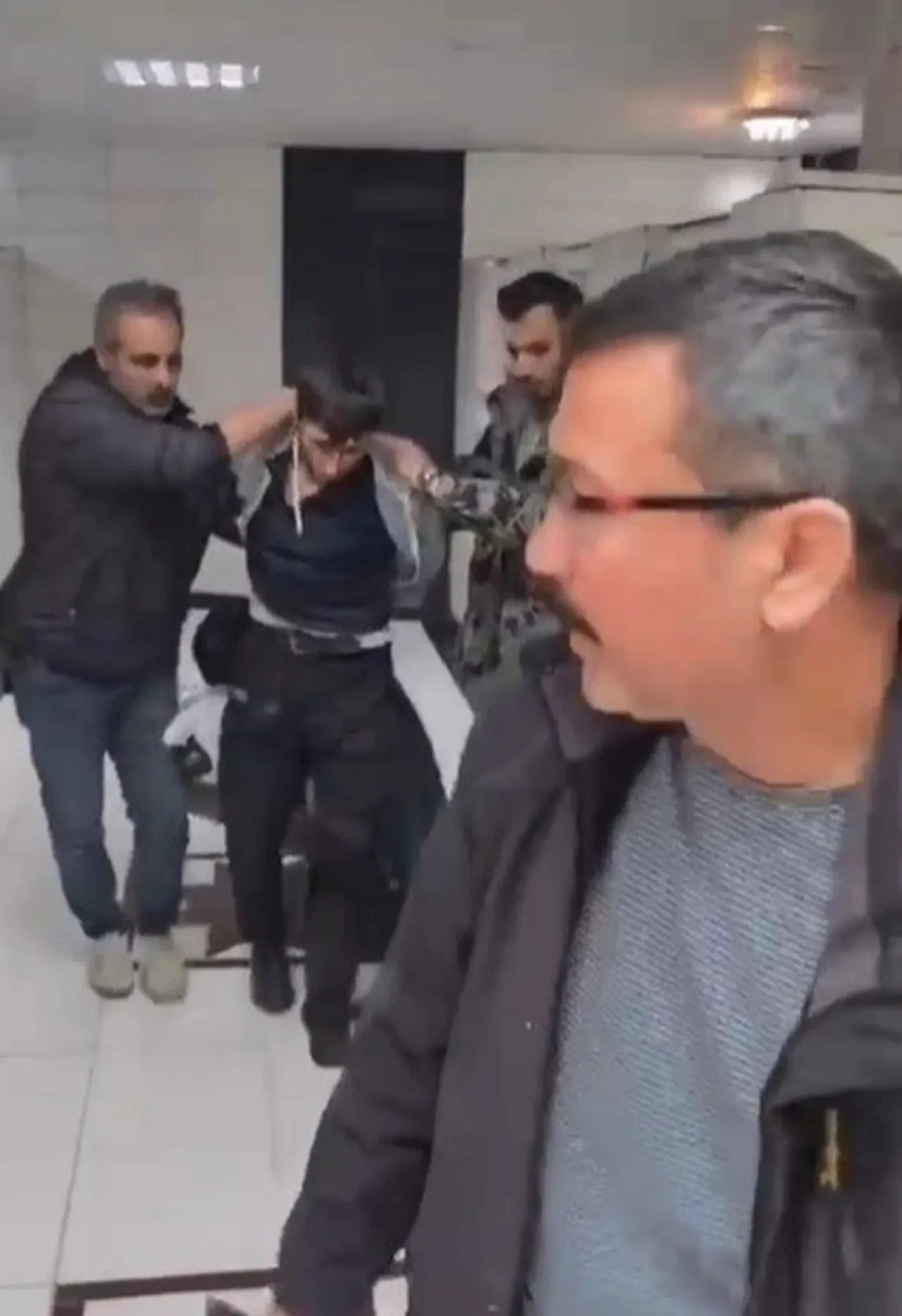 Polis Bile Gozlerine Inanamadi 15 Yil Cezasi Vardi Saklandigi Yer Yok Artik Dedirtti 3334957 202605121428 1
